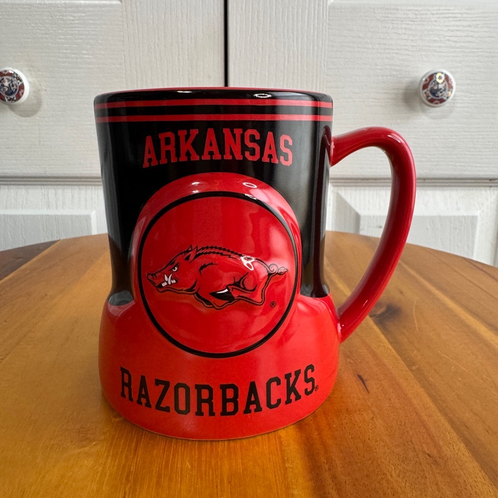 Boelter‎ Brands University of Arkansas Razorbacks mug